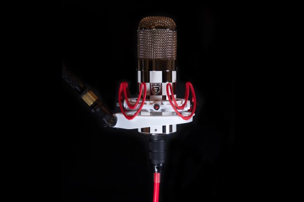 The Saint Jean Baptiste Vintage FET Microphone  The Saint Jean Baptiste Vintage FET Microphone